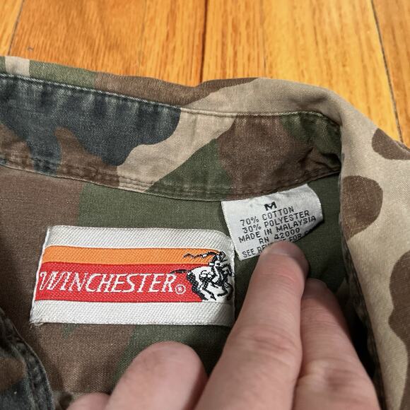 VTG Winchester Short Sleeve Camo Shirt Medium Padded Shoulder Embroidered Duck - Picture 3 of 7